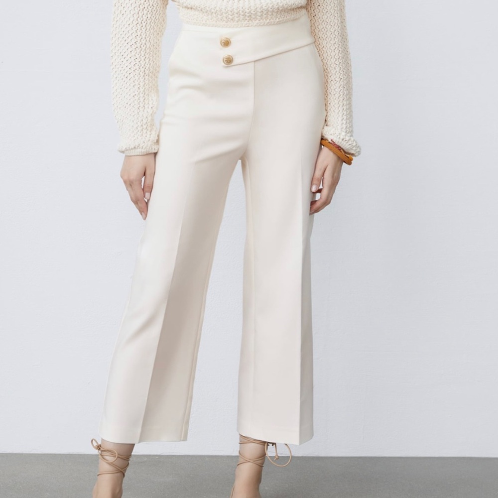 High wasted culottes. Never worn with tags.